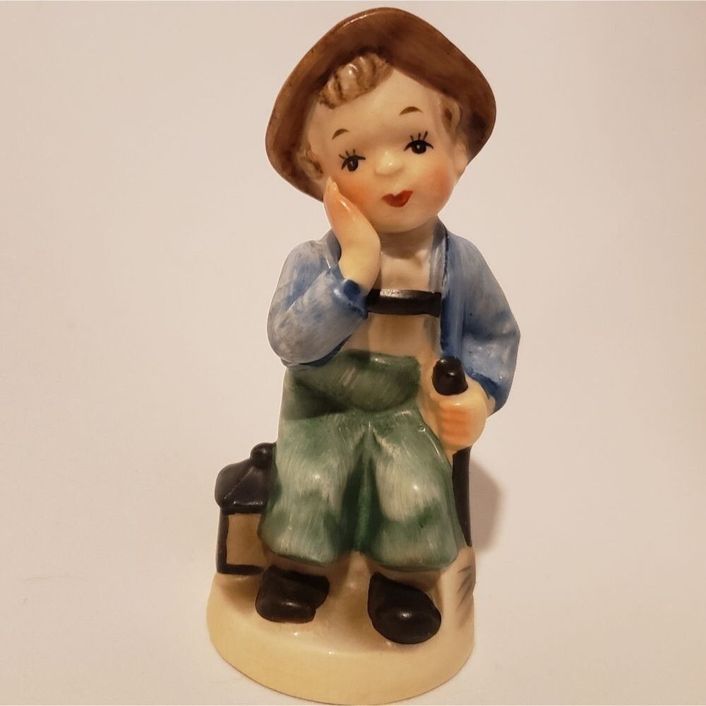 Napco "Tired" Figurine Collectible AH901
